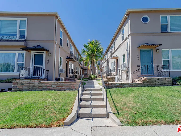 1837 N Normandie Ave #3 — Photo 2