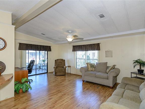 4th image of 2112 Oahu Dr