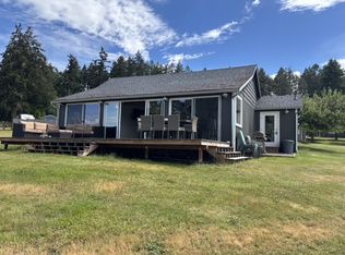 8409 Penny Ln, Anderson Island, WA 98303