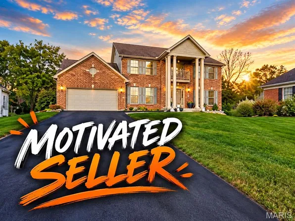 14901 Jockey Club Dr, Chesterfield, MO 63017