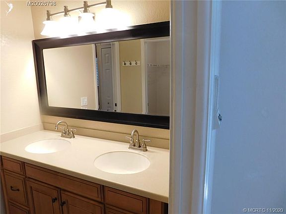 5th image of 2492 SE Gowin Dr