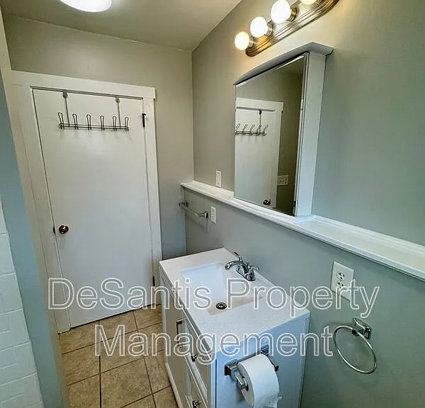 227 5th Ave #2 — Photo 33