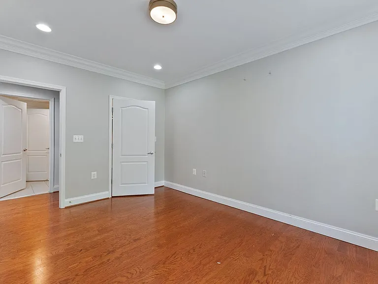 1115 Cameron St #311 — Photo 19