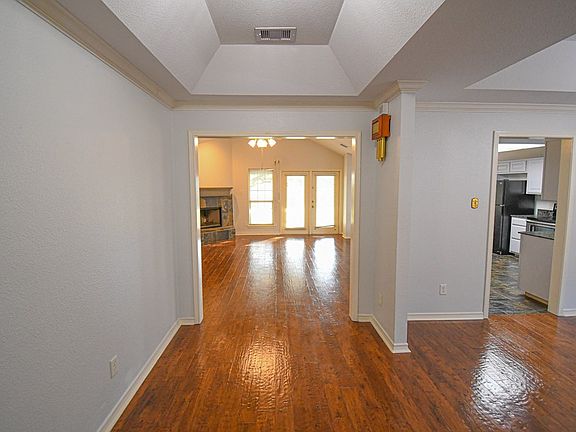 3rd image of 112 Saint Andrews St