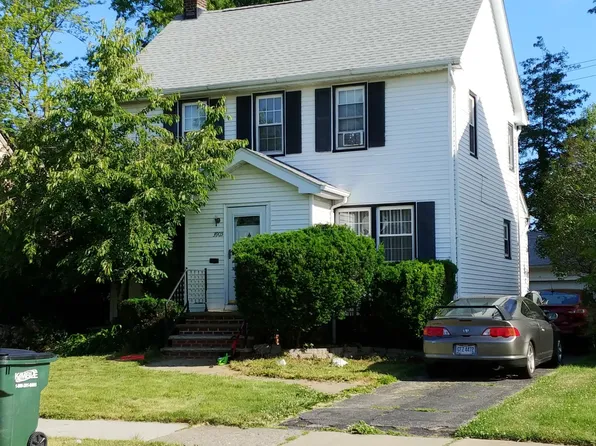 3905 E Antisdale Rd, South Euclid, OH 44118