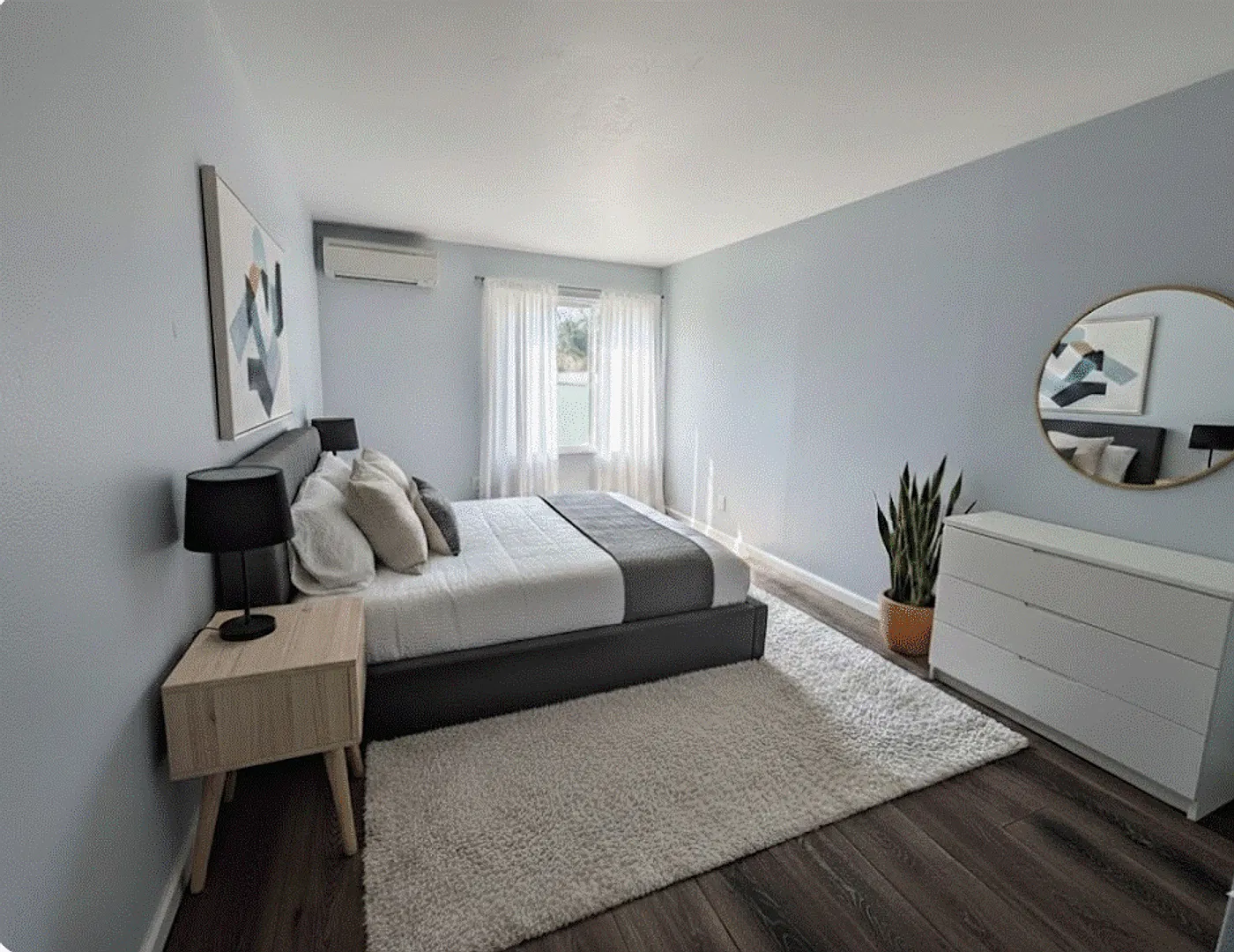 Looking for a cozy new place to call home? This charming 1-bedroom, 1-bath condo might be just th... — Photo 3