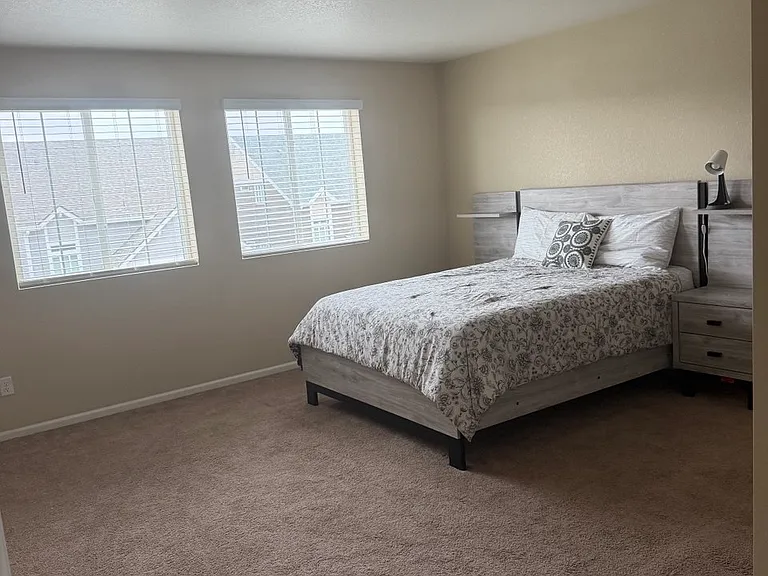 18631 E 54th Pl — Photo 8