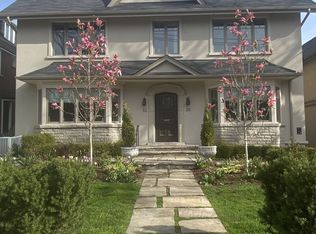 30 Edmund Ave #A, Toronto, ON M4V1H3