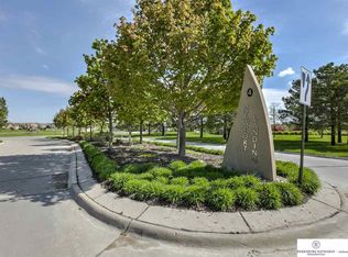 11770 N 175th Cir, Bennington, NE 68007
