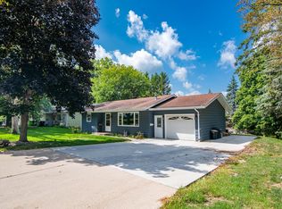 363 Evergreen Dr, Mayville, WI 53050