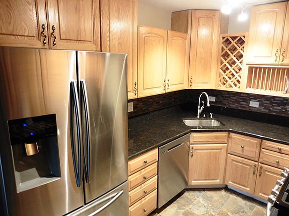 3rd image of 6508 Dublin Dr