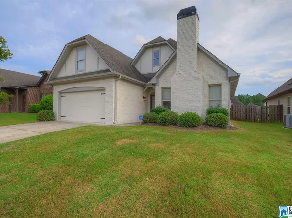 1280 Sierra Ct, Gardendale, AL 35071