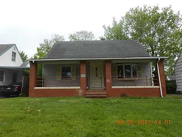 3612 Medina Ave photo 1