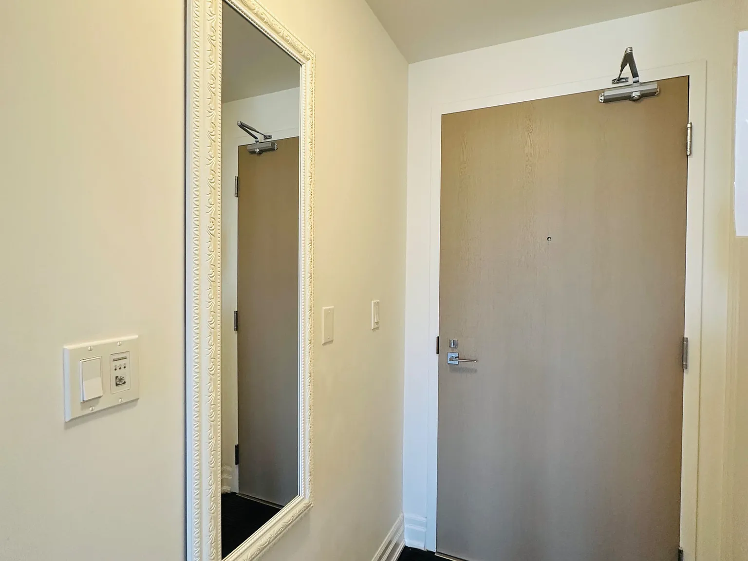 1 bed, $2,390 — Photo 2