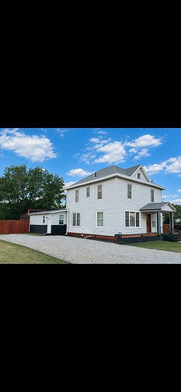 1118 N Lincoln St - Property Image