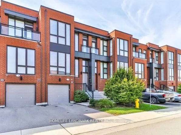 30 Crestridge Dr, Vaughan, ON L4J 0K1