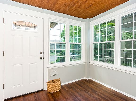 4th image of 3343 N Newland Ave