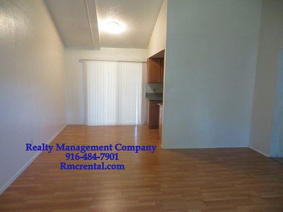 2nd image of 2316 Villanova Cir APT 3