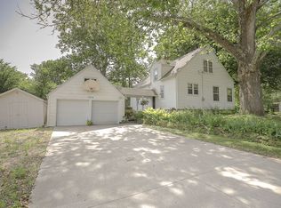1204 8th Ave, Wellman, IA 52356