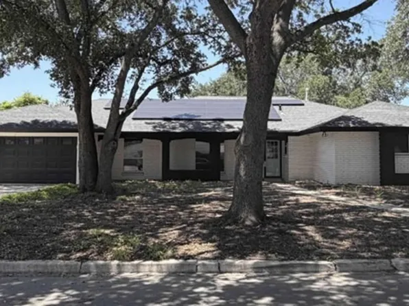 421 Candleglo, Windcrest, TX 78239