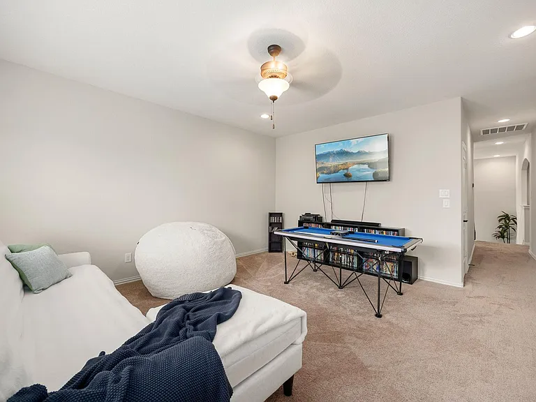 9338 Taylor Cliff Ln — Photo 30