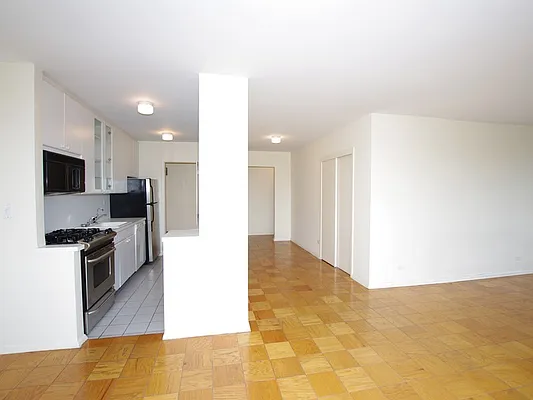 Rented by Sotheby's International Realty | media 7