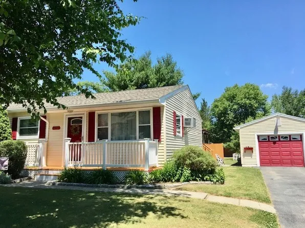 959 Peckham Rd, New Bedford, MA 02745