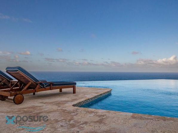 2 PR, KM 104.1 Quebradillas, Puerto Rico, Puerto Rico – Luxury Home