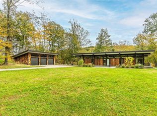 274 Spring Lake Rd, Red Hook, NY 12571