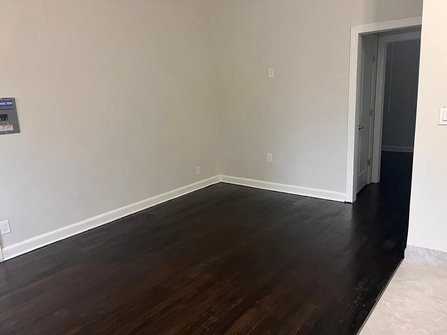 529 Park Ave — Photo 2
