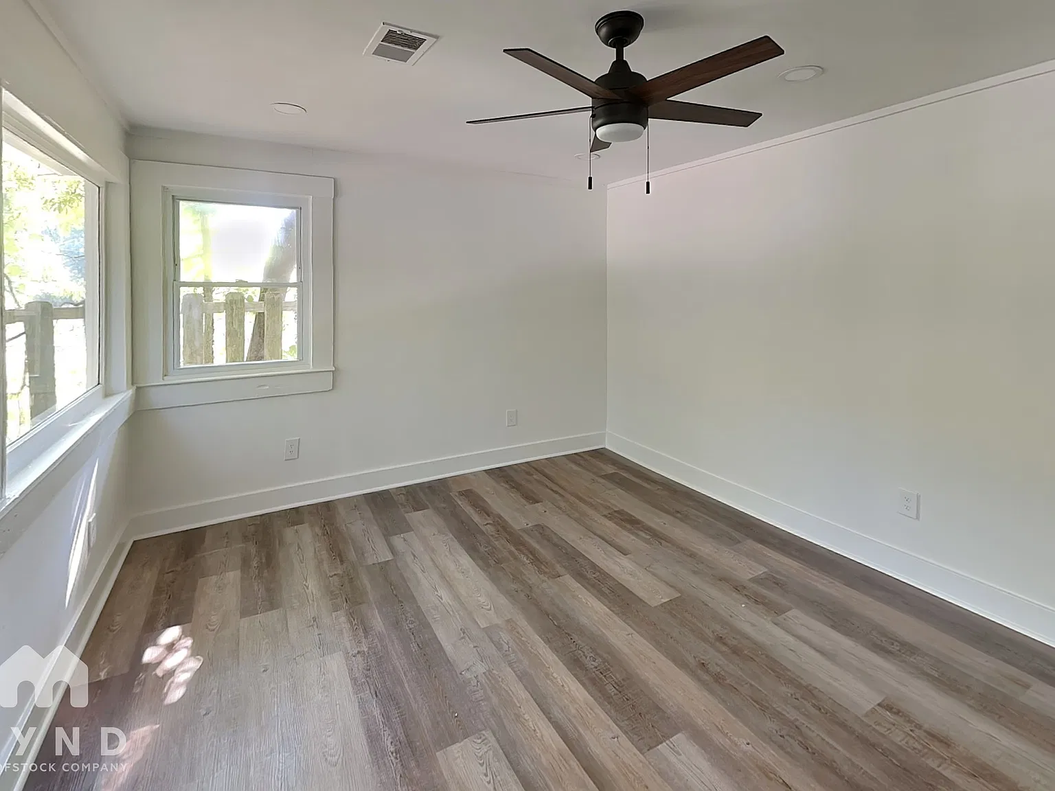 2 bed, 2.0 bath, 650 sqft, $1,285 — Photo 2