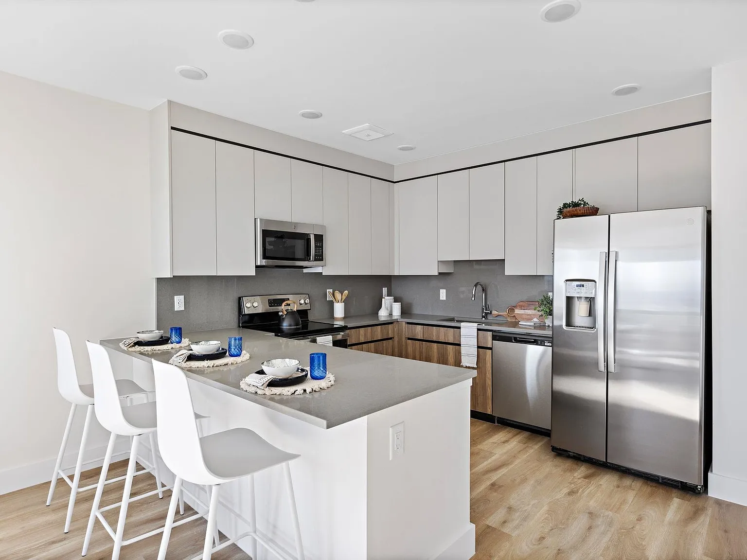 1 bed, 1.0 bath, 780 sqft, $2,600 — Photo 3