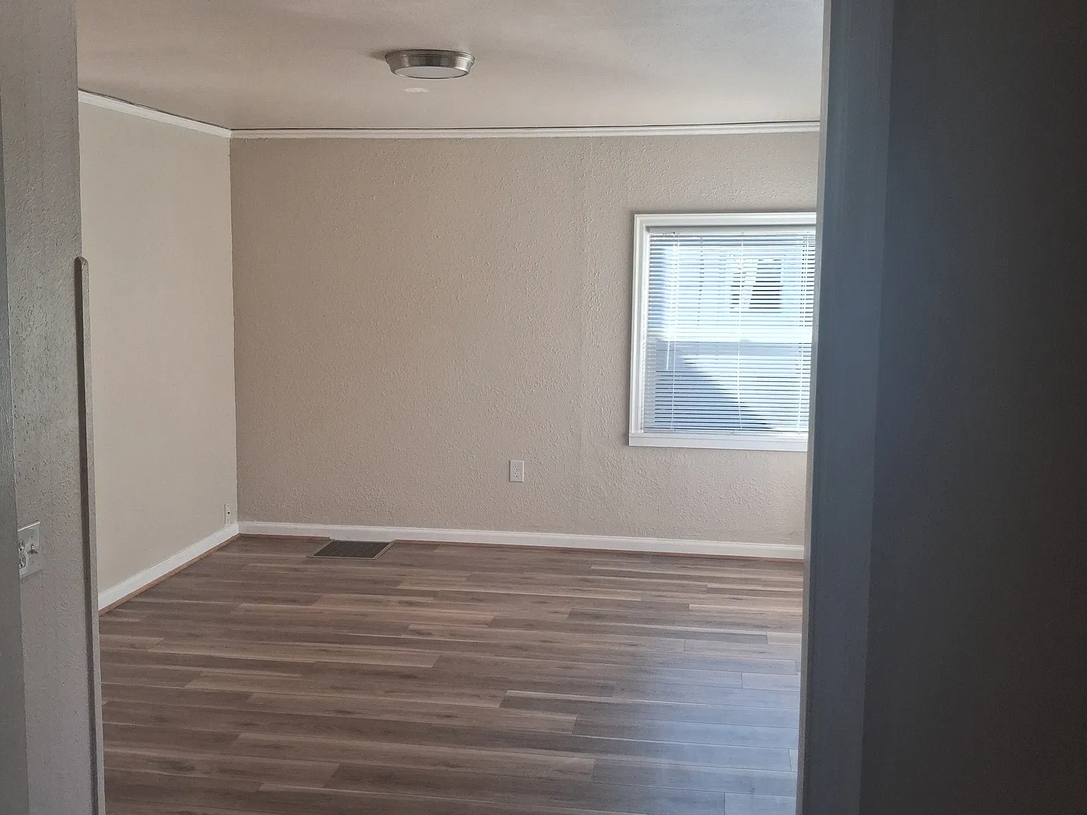 7934 SW Barbur Blvd — Photo 4