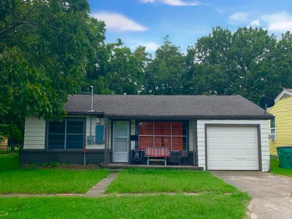 206 3rd St, Whitesboro, TX 76273