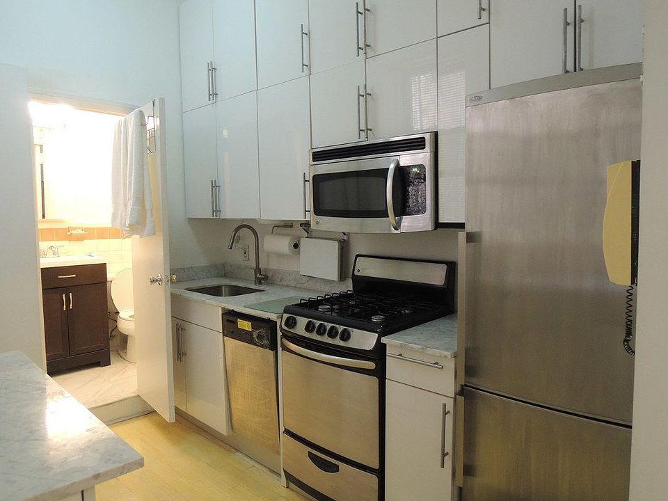 2nd image of 244 Riverside Dr APT 2H