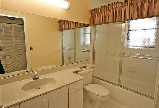 3rd image of 10701 NW 18th Ct