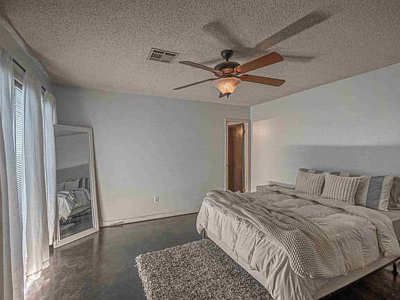 5th image of 184 Leisure Dr