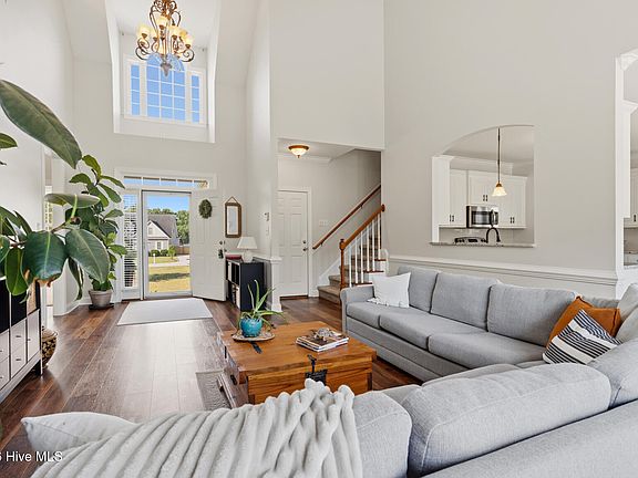3rd image of 3918 Caitlin Drive