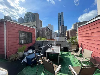 101 West 69th Street, #4D