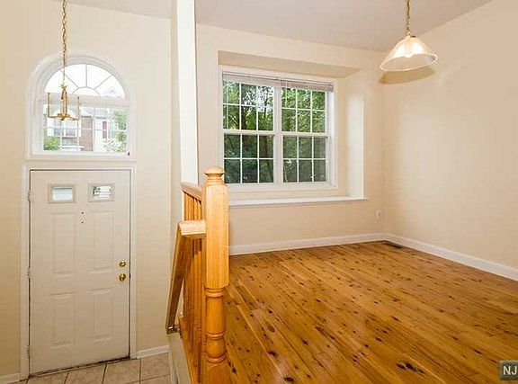 2nd image of 209 Stratford Dr