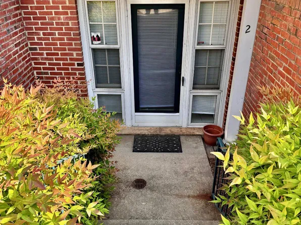 4733 Bradley Blvd, Chevy Chase, MD