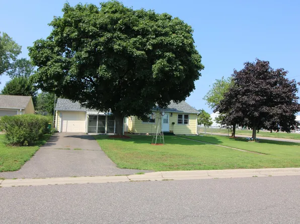 6300 60th Ave N, Crystal, MN 55428