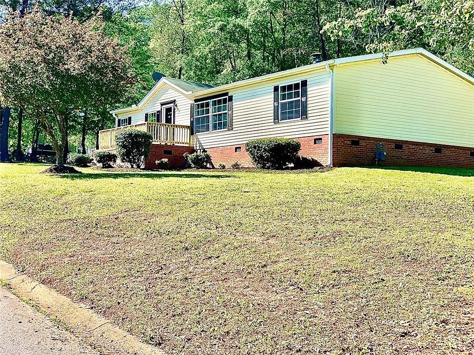 2nd image of 105 Nellstone Ct
