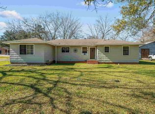 619 S Sarah St, Welsh, LA 70591