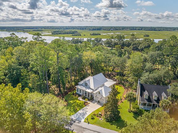 2nd image of 5205 Oak Cove Ln