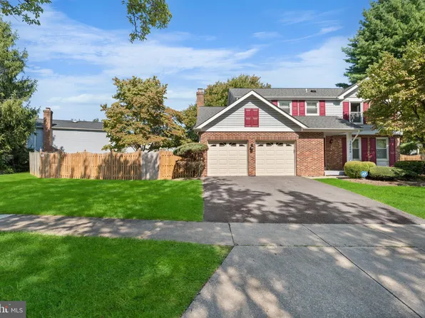 20400 Watkins Meadow Dr, Germantown, MD 20876