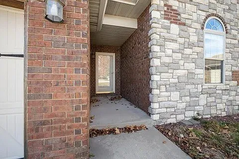 1143 S Elmwood Ave Photo 1