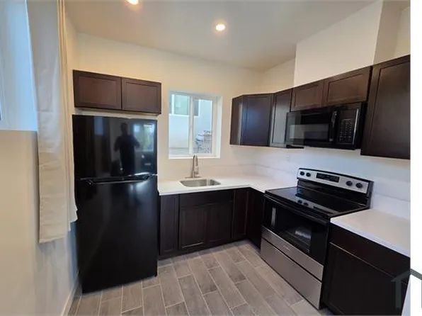 841 Winston Dr, San Diego, CA 92114