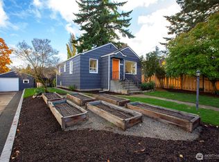 9016 Corliss Ave N, Seattle, WA 98103