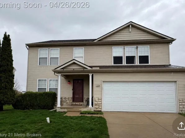 3324 Pine Run Dr, Swartz Creek, MI 48473
